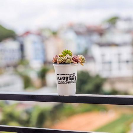 Hill Top Hotel Dalat Exterior photo
